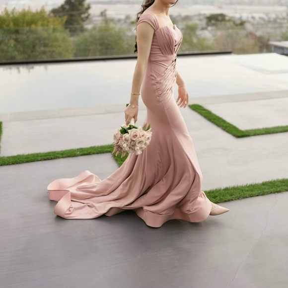 Gorgeous Maxi Dress SIZE: Small - Picture 3 of 4